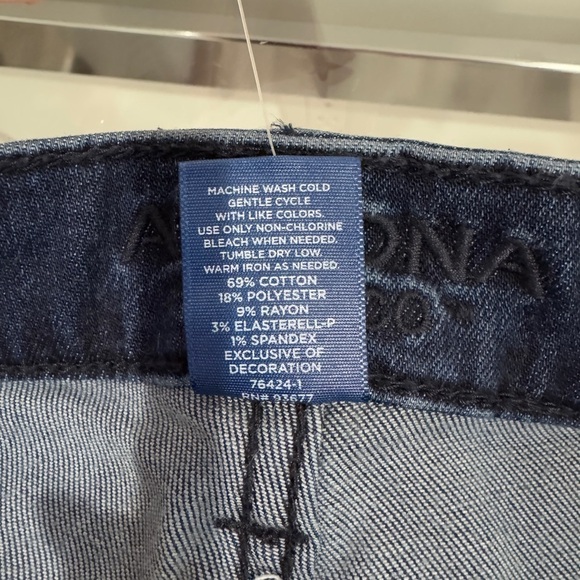 Arizona Jeans Epic Blue Skinny Leg Jegging (13) - Picture 9 of 9